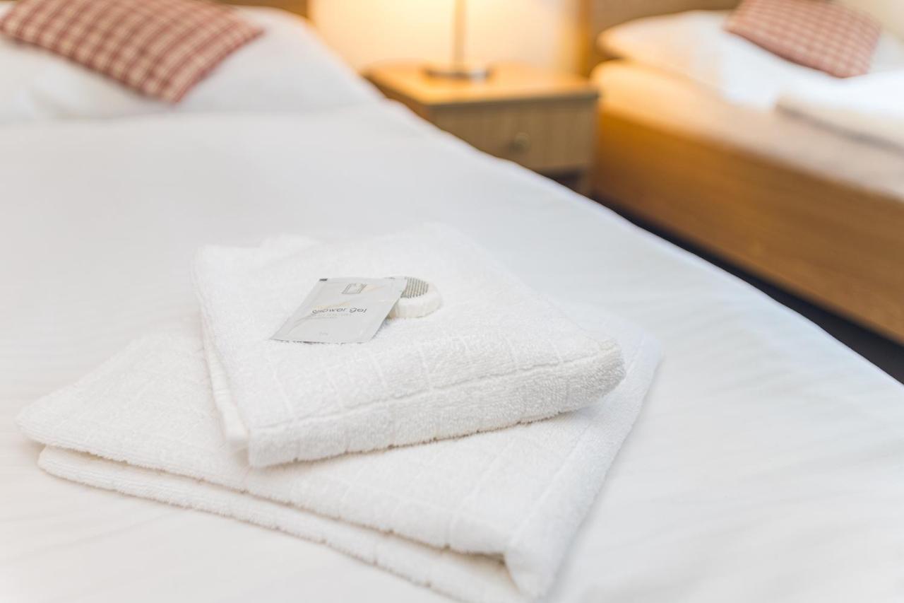 Hotel Seifert Nové Hamry エクステリア 写真